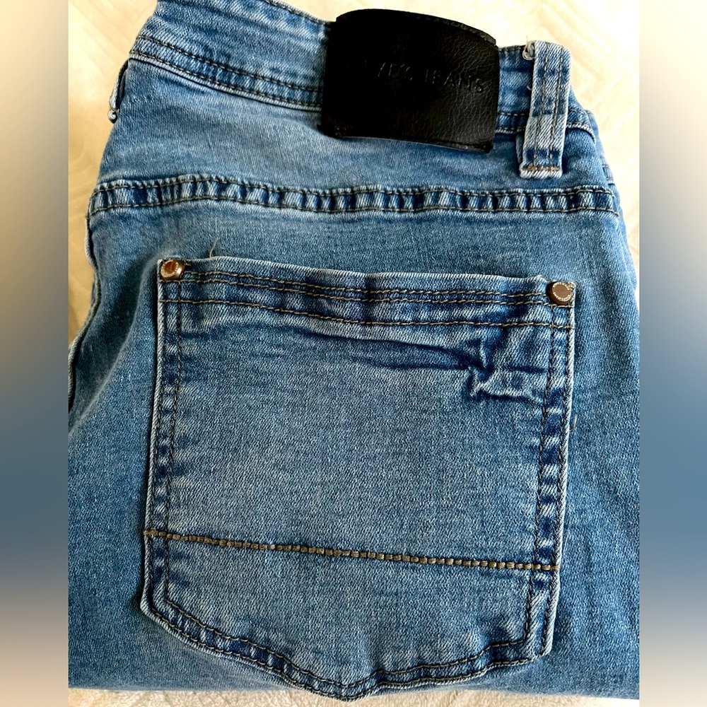 Steve’s Jeans - Picture 4 of 4